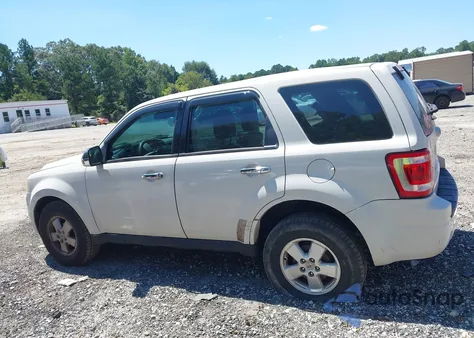 2012 Ford Escape Xls z USA, uszkodzony, nr VIN 1FMCU0C77CKA41756